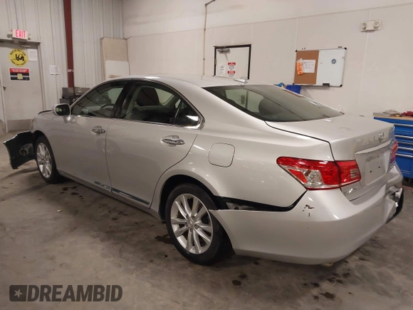 2010 Lexus ES 330 with VIN JTHBK1EG9A2384430, listed as a IAAI auction lot 41947592 with 126,296 mi miles and . Bid and sale history available at DreamBid. Image 3.