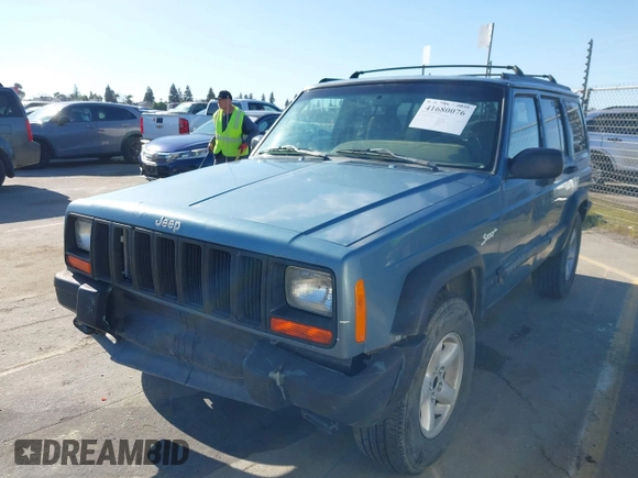 1998 Jeep Cherokee Sport with VIN 1J4FT68S0WL231959, listed as a IAAI auction lot 41680076 with 252,369 mi miles. Bid and sale history available at carsss.com. Image 2.