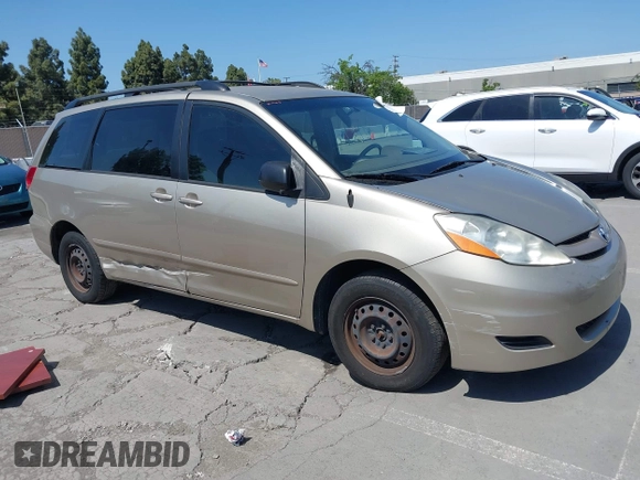 2009 Toyota Sienna CE with VIN 5TDZK23C29S262938, listed as a IAAI auction lot 42139539 with 288,784 mi miles. Bid and sale history available at carsss.com. Image 1.