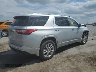2020 Chevrolet Traverse High Country with VIN 1GNEVNKW6LJ186476, listed as a Copart auction lot 52588905 with 43,179 mi miles and Salvage Title. Bid and sale history available at carsss.com. Image 3.