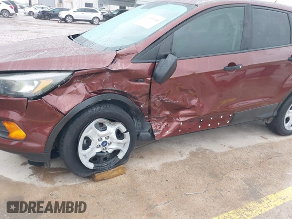 2018 Ford Escape S with VIN 1FMCU0F73JUA03910, listed as a IAAI auction lot 41899146 with 33,486 mi miles and . Bid and sale history available at carsss.com. Image 6.