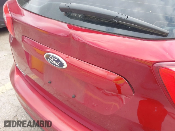 2013 Ford C-Max SEL with VIN 1FADP5BU8DL505854, listed as a IAAI auction lot 42121091 with Not Provided miles. Bid and sale history available at carsss.com. Image 6.