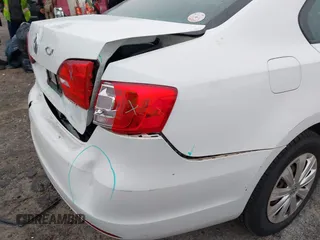 2014 Volkswagen Jetta S с VIN 3VW2K7AJ9EM306523, выставлен на аукционе IAAI как лот 42323603 с пробегом 207 940 миль миль и . История ставок и продаж доступна на DreamBid. Изображение 12.