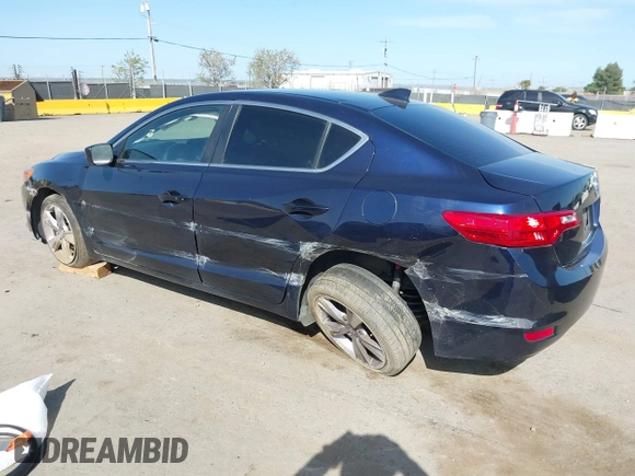2014 Acura ILX with VIN 19VDE1F31EE004253, listed as a IAAI auction lot 41997152 with 126,788 mi miles. Bid and sale history available at carsss.com. Image 3.