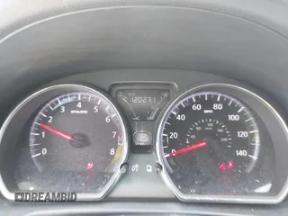 2016 Nissan Versa SV z VIN 3N1CN7AP2GL855060, wystawiony jako IAAI lot #42436960 z przebiegiem 120 271 mil mil oraz . Historia ofert i sprzedaży dostępna na DreamBid. Obrazek 7.