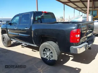 2011 Chevrolet Silverado 1500 LT with VIN 3GCPCSE03BG345726, listed as a IAAI auction lot 42041586 with 137,450 mi miles and . Bid and sale history available at DreamBid. Image 3.