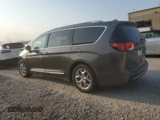 2018 Chrysler Pacifica Limited z VIN 2C4RC1GG8JR125231, wystawiony jako Copart lot #62753534 z przebiegiem Nie podano mil oraz Szkody całkowita. Historia ofert i sprzedaży dostępna na DreamBid. Obrazek 2.