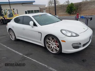 2011 Porsche Panamera с VIN WP0AA2A73BL017708, выставлен на аукционе IAAI как лот 42047191 с пробегом Не указан миль и . История ставок и продаж доступна на DreamBid. Изображение 1.