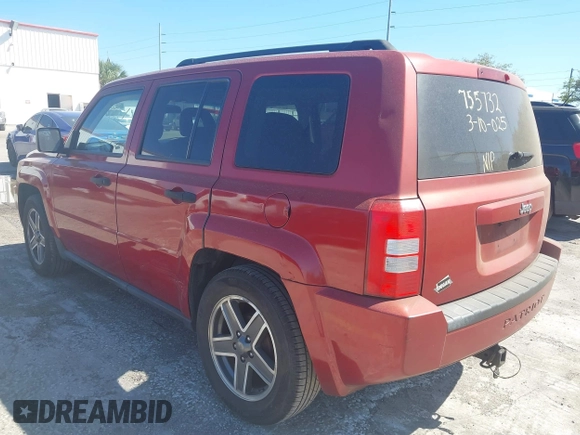 2008 Jeep Patriot Sport with VIN 1J8FT28W78D755732, listed as a IAAI auction lot 41767942 with 181,456 mi miles. Bid and sale history available at carsss.com. Image 3.