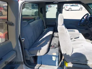 1998 Chevrolet Silverado 1500 with VIN 2GCEC19M8W1262449, listed as a IAAI auction lot 41381266 with 167,930 mi miles and . Bid and sale history available at DreamBid. Image 8.