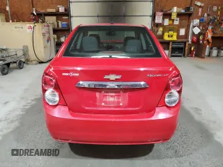 2012 Chevrolet Sonic LT z VIN 1G1JC5SH3C4140111, wystawiony jako Copart lot #57206595 z przebiegiem 126 223 mil mil oraz Szkoda całkowita • Salvage title. Historia ofert i sprzedaży dostępna na DreamBid. Obrazek 6.
