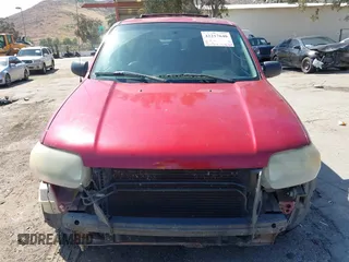 2007 Ford Escape Limited with VIN 1FMCU04167KB90000, listed as a IAAI auction lot 42217640 with 233,117 mi miles and . Bid and sale history available at DreamBid. Image 6.