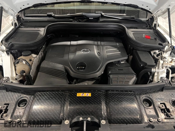 2020 Mercedes-Benz GLS 450 z VIN 4JGFF5KEXLA253920, wystawiony jako Copart lot #60090855 z przebiegiem 82 329 mil mil oraz Czysty tytuł • Clean title. Historia ofert i sprzedaży dostępna na DreamBid. Obrazek 7.