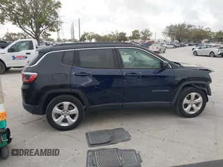 2019 Jeep Compass Altitude z VIN 3C4NJCBB2KT815146, wystawiony jako IAAI lot #41728255 z przebiegiem 50 852 mil mil oraz . Historia ofert i sprzedaży dostępna na DreamBid. Obrazek 14.