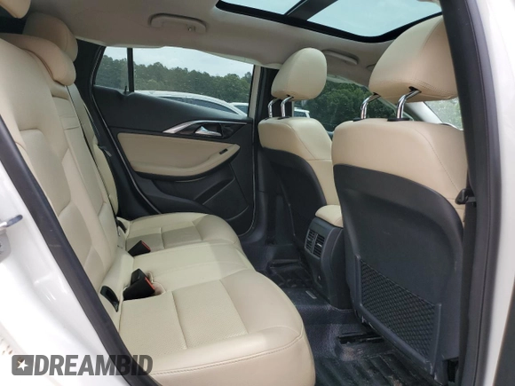 2019 Infiniti QX30 Luxe z VIN SJKCH5CP9KA009964, wystawiony jako Copart lot #58867205 z przebiegiem 96 298 mil mil oraz Szkoda całkowita • Salvage title. Historia ofert i sprzedaży dostępna na DreamBid. Obrazek 10.