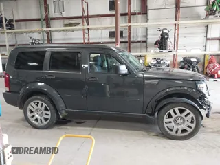 2010 Dodge Nitro Heat z VIN 1D4PT4GK4AW173980, wystawiony jako IAAI lot #41842870 z przebiegiem 165 087 mil mil oraz . Historia ofert i sprzedaży dostępna na DreamBid. Obrazek 13.
