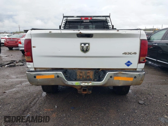 2015 Ram 2500 Tradesman z VIN 3C6TR5H29FG558981, wystawiony jako IAAI lot #41944923 z przebiegiem 262 459 mil mil oraz . Historia ofert i sprzedaży dostępna na DreamBid. Obrazek 16.