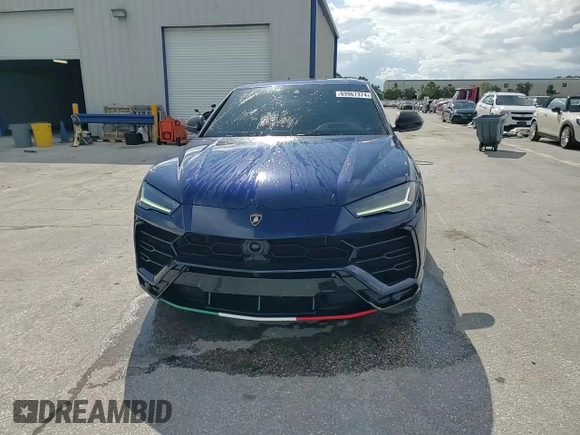 2019 Lamborghini Urus z VIN ZPBUA1ZL7KLA02968, wystawiony jako Copart lot #69967374 z przebiegiem 9747 mil mil oraz Szkody całkowita. Historia ofert i sprzedaży dostępna na DreamBid. Obrazek 14.