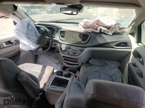 2022 Chrysler Pacifica Touring L z VIN 2C4RC1BG0NR168300, wystawiony jako Copart lot #57766004 z przebiegiem Nie podano mil oraz Nie do naprawy • Non repairable. Historia ofert i sprzedaży dostępna na DreamBid. Obrazek 8.