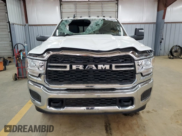 2023 Ram 2500 Tradesman с VIN 3C6UR5CJ3PG504306, выставлен на аукционе Copart как лот 50716645 с пробегом 57 490 миль миль и Списание • Salvage title. История ставок и продаж доступна на DreamBid. Изображение 5.