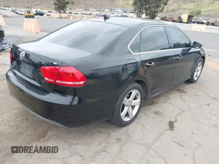 2012 Volkswagen Passat SE with VIN 1VWBP7A30CC026507, listed as a IAAI auction lot 42042850 with 202,406 mi miles. Bid and sale history available at carsss.com. Image 4.