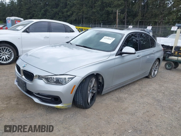 2017 BMW 3 Series 320i xDrive с VIN WBA8A3C36HK692592, выставлен на аукционе IAAI как лот 42218917 с пробегом 72 344 миль миль и . История ставок и продаж доступна на DreamBid. Изображение 17.