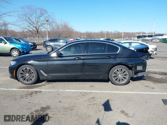2019 BMW 5 Series 530i xDrive with VIN WBAJA7C50KG910787, listed as a IAAI auction lot 41761104 with 65,018 mi miles. Bid and sale history available at carsss.com. Image 14.