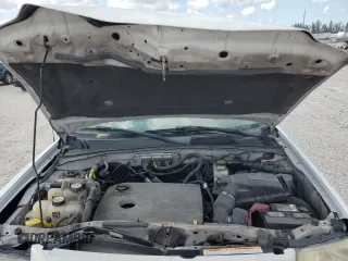 2011 Ford Escape Hybrid z VIN 1FMCU5K34BKB66370, wystawiony jako Copart lot #53090685 z przebiegiem 251 409 mil mil oraz Szkoda całkowita • Salvage title. Historia ofert i sprzedaży dostępna na DreamBid. Obrazek 12.