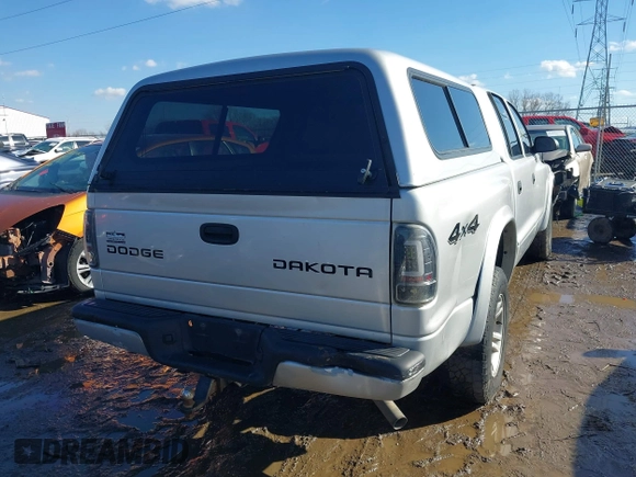 2004 Dodge Dakota Sport with VIN 1D7HG38K44S591424, listed as a IAAI auction lot 41645873 with 135,396 mi miles. Bid and sale history available at carsss.com. Image 4.