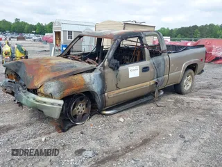2005 Chevrolet Silverado 1500 Z71 z VIN 1GCEK19B65E260861, wystawiony jako IAAI lot #42122540 z przebiegiem Nie podano mil oraz . Historia ofert i sprzedaży dostępna na DreamBid. Obrazek 16.