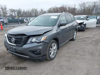 2018 Nissan Pathfinder SV z VIN 5N1DR2MM0JC666187, wystawiony jako IAAI lot #41996028 z przebiegiem 103 414 mil mil oraz . Historia ofert i sprzedaży dostępna na DreamBid. Obrazek 17.