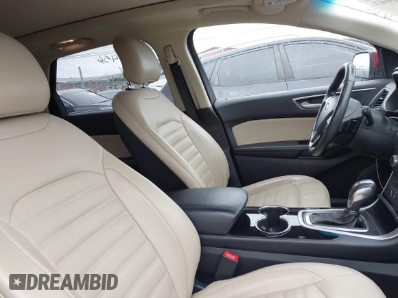 2016 Ford Edge SEL with VIN 2FMPK3J81GBC40046, listed as a IAAI auction lot 41945643 with 71,109 mi miles. Bid and sale history available at carsss.com. Image 5.