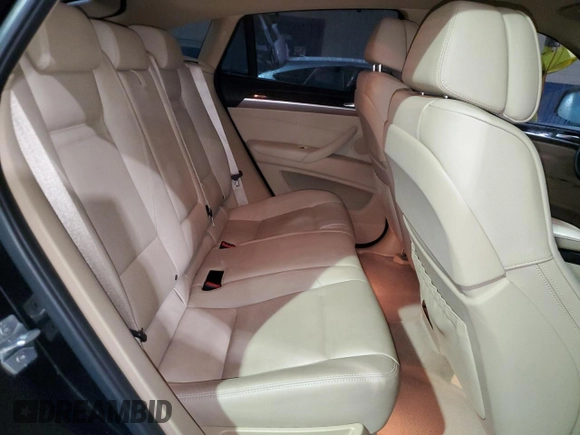2013 BMW X6 xDrive35i z VIN 5UXFG2C56DL786186, wystawiony jako Copart lot #52513645 z przebiegiem 144 452 mil mil oraz Czysty tytuł • Clean title. Historia ofert i sprzedaży dostępna na DreamBid. Obrazek 11.