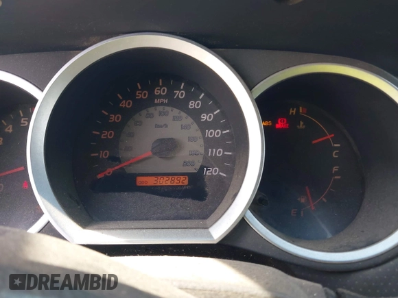 2005 Toyota Tacoma with VIN 5TEUX42N15Z027745, listed as a IAAI auction lot 42527295 with 302,892 mi miles and . Bid and sale history available at DreamBid. Image 7.