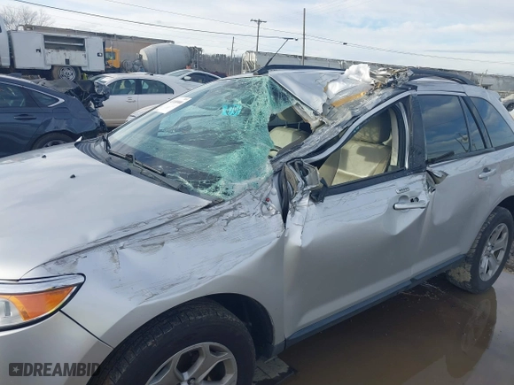 2013 Ford Edge SEL with VIN 2FMDK3JC8DBB97621, listed as a IAAI auction lot 41100900 with 200,806 mi miles. Bid and sale history available at carsss.com. Image 6.