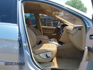 2008 Mercedes-Benz R 3.5L z VIN 4JGCB65EX8A062523, wystawiony jako IAAI lot #42471185 z przebiegiem 109 790 mil mil oraz . Historia ofert i sprzedaży dostępna na DreamBid. Obrazek 5.