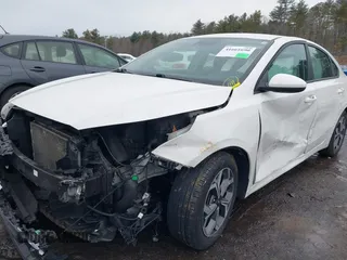 2020 Kia Forte LXS with VIN 3KPF24AD6LE246625, listed as a IAAI auction lot 41661690 with 93,524 mi miles and . Bid and sale history available at carsss.com. Image 6.