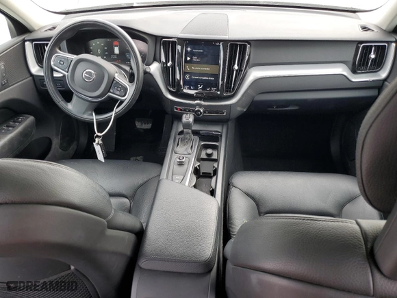 2018 Volvo XC60 Momentum with VIN LYV102RK4JB097096, listed as a Copart auction lot 45514315 with 37,095 mi miles and Salvage Title. Bid and sale history available at carsss.com. Image 8.