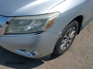 2014 Nissan Pathfinder S z VIN 5N1AR2MMXEC663371, wystawiony jako IAAI lot #42422226 z przebiegiem 141 844 mil mil oraz . Historia ofert i sprzedaży dostępna na DreamBid. Obrazek 12.