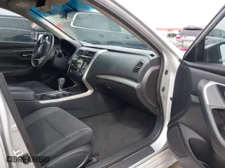 2015 Nissan Altima 2.5 S with VIN 1N4AL3AP8FC277694, listed as a IAAI auction lot 41888724 with 150,773 mi miles. Bid and sale history available at carsss.com. Image 5.