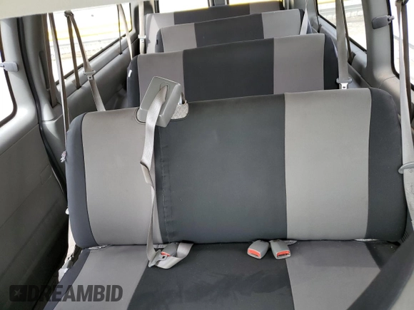 2005 Chevrolet Express Passenger with VIN 1GAHG39UX51197887, listed as a Copart auction lot 54499855 with 173,655 mi miles and Clean title. Bid and sale history available at DreamBid. Image 10.
