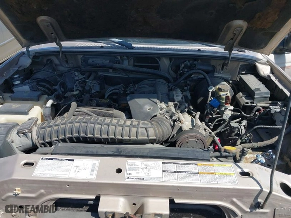 1998 Ford Ranger XL with VIN 1FTYR14X0WPA12512, listed as a IAAI auction lot 41966997 with 163,731 mi miles. Bid and sale history available at carsss.com. Image 10.