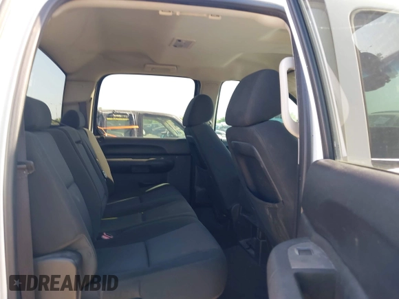 2013 Chevrolet Silverado 2500HD LT with VIN 1GC1CXCG6DF122202, listed as a IAAI auction lot 41990802 with 238,041 mi miles. Bid and sale history available at carsss.com. Image 8.