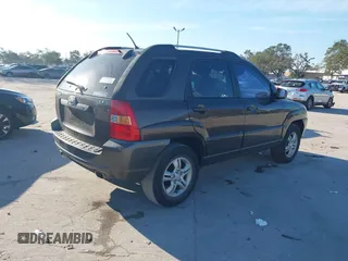 2005 Kia Sportage LX z VIN KNDJF723757132772, wystawiony jako IAAI lot #41436925 z przebiegiem 134 653 mil mil oraz . Historia ofert i sprzedaży dostępna na DreamBid. Obrazek 4.