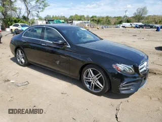 2019 Mercedes-Benz E-Class E 300 with VIN WDDZF4KB8KA606628, listed as a Copart auction lot 53995865 with 124,116 mi miles and Clean Title. Bid and sale history available at carsss.com. Image 4.