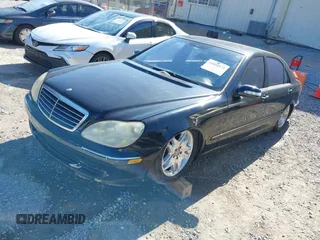 2003 Mercedes-Benz S-Class 4.3L with VIN WDBNG70J33A366275, listed as a IAAI auction lot 41856172 with 1 mi miles. Bid and sale history available at carsss.com. Image 2.