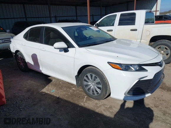 2022 Toyota Camry Hybrid LE with VIN 4T1C31AK7NU588937, listed as a IAAI auction lot 41401438 with 50,361 mi miles and . Bid and sale history available at carsss.com. Image 1.