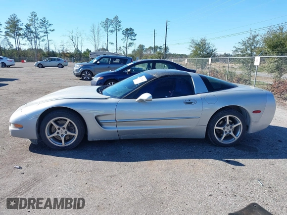 2000 Chevrolet Corvette with VIN 1G1YY22GXY5123782, listed as a IAAI auction lot 41276744 with 135,845 mi miles. Bid and sale history available at carsss.com. Image 14.