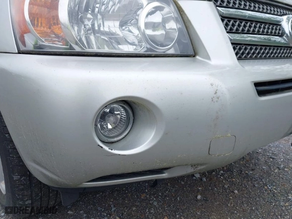 2006 Toyota Highlander Hybrid with VIN JTEEW21A860011629, listed as a IAAI auction lot 41915303 with 194,193 mi miles. Bid and sale history available at carsss.com. Image 16.