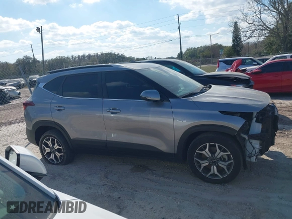 2023 Kia Seltos EX with VIN KNDERCAA7P7356791, listed as a IAAI auction lot 41398783 with 23,695 mi miles. Bid and sale history available at carsss.com. Image 13.